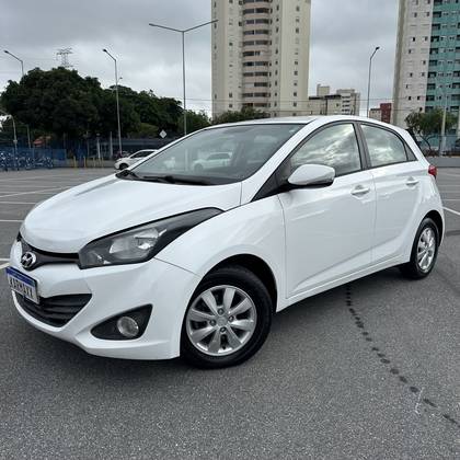HYUNDAI HB20 1.0 COMFORT PLUS 12V FLEX 4P MANUAL HYUNDAI HB20 1.0 COMFORT PLUS 12V FLEX 4P MANUAL